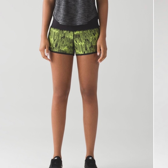 Lululemon Speed Short Down Pour Lime Light / Black size 4 - Picture 12 of 14